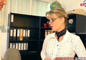 Old lady in slutty stockings takes it from behind